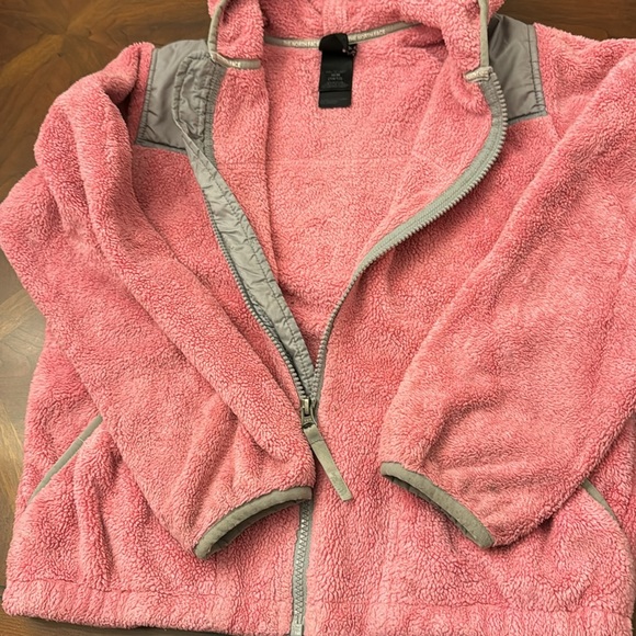 North Face Pink Fuzzy Jacket- size 10/12 - Picture 3 of 5